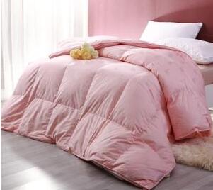 蠶絲被和羽絨被哪個(gè)好呢？
