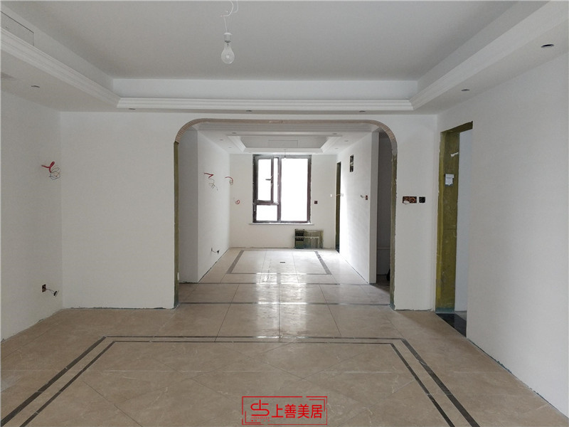 玉龍小區(qū)130平 