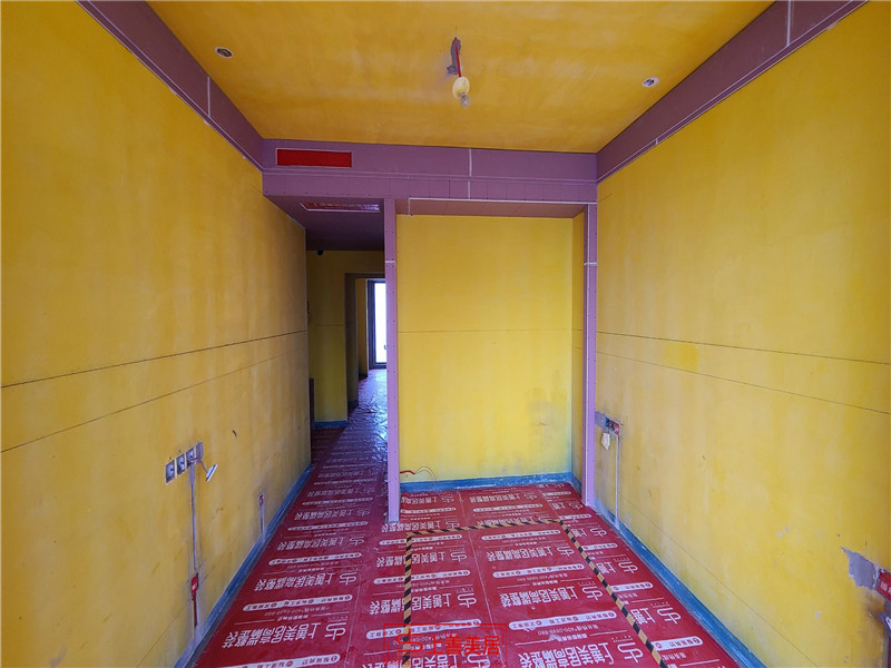 融創(chuàng)13號(hào)地155平