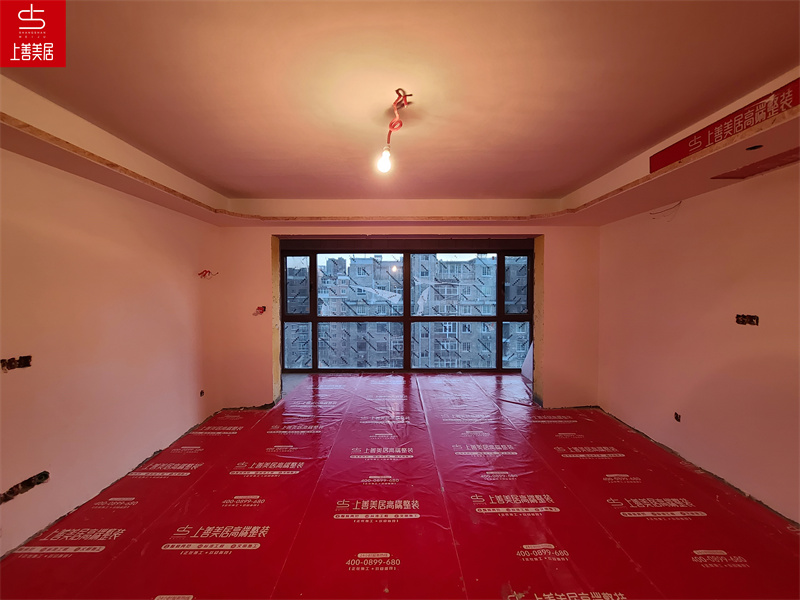 國(guó)際城頂躍200平米裝修油工施工階段工地