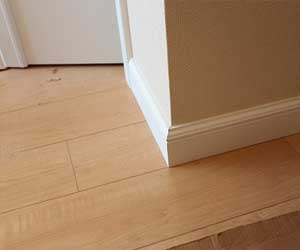 踢腳線(xiàn)什么材質(zhì)好？先了解再選購(gòu)！