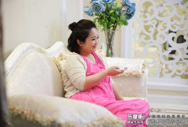 上善美居八大實(shí)景樣間代言主播阿寶