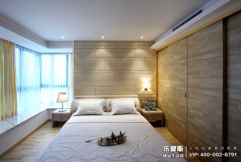 星湖國(guó)際花園現(xiàn)代簡(jiǎn)約裝修效果圖